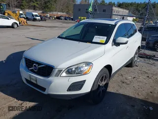 2013 Volvo XC60 T6 with VIN YV4902DZ8D2420737, listed as a IAAI auction lot 41986161 with 165,954 mi miles. Bid and sale history available at carsss.com. Image 2.
