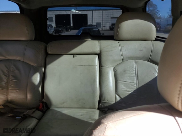 2001 Chevrolet Tahoe LT with VIN 1GNEC13T31R145370, listed as a Copart auction lot 88286985 with 258,894 mi miles and Salvage Title. Bid and sale history available at carsss.com. Image 10.