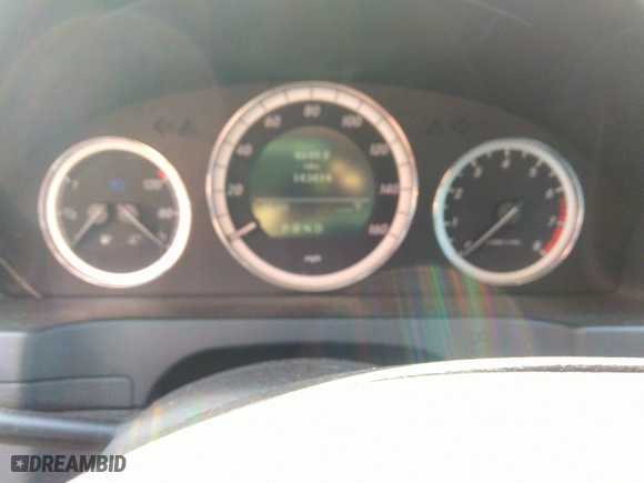 2008 Mercedes-Benz C-Class 3.0L Sport with VIN WDDGF54X48F043532, listed as a IAAI auction lot 41911026 with 443,414 mi miles. Bid and sale history available at carsss.com. Image 7.