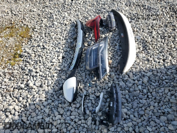 2024 Kia Seltos SX z VIN KNDETCA74R7475682, wystawiony jako Copart lot #50209985 z przebiegiem 34 847 mil mil oraz Szkoda całkowita • Salvage title. Historia ofert i sprzedaży dostępna na DreamBid. Obrazek 13.