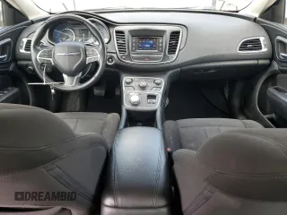 2015 Chrysler 200 Limited с VIN 1C3CCCAB8FN723908, выставлен на аукционе Copart как лот 59016355 с пробегом 118 882 миль миль и Списание • Salvage title. История ставок и продаж доступна на DreamBid. Изображение 8.