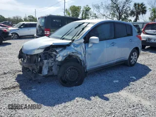 2009 Nissan Versa 1.8 S with VIN 3N1BC13E49L482262, listed as a Copart auction lot 54527245 with 88,633 mi miles and Salvage Title. Bid and sale history available at carsss.com. Image 1.