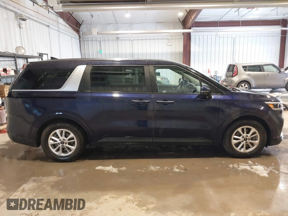 2022 Kia Carnival LXS with VIN KNDNB4H36N6169885, listed as a IAAI auction lot 41824382 with 85,665 mi miles. Bid and sale history available at carsss.com. Image 14.