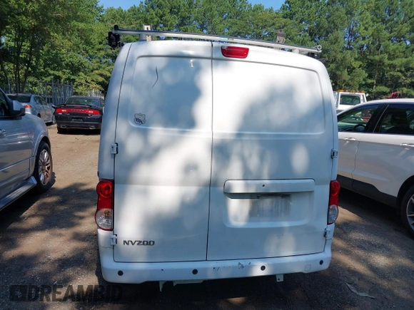 2017 Nissan NV200 S с VIN 3N6CM0KN7HK696478, выставлен на аукционе IAAI как лот 42682947 с пробегом 110 789 миль миль и . История ставок и продаж доступна на DreamBid. Изображение 16.