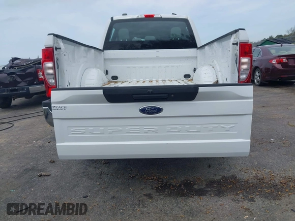 2022 Ford F-250 XL z VIN 1FT7W2BT3NEC98831, wystawiony jako IAAI lot #41851281 z przebiegiem 24 876 mil mil oraz . Historia ofert i sprzedaży dostępna na DreamBid. Obrazek 18.