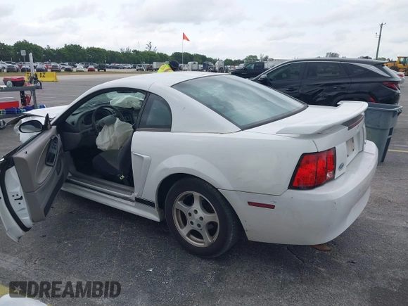 2002 Ford Mustang Standard with VIN 1FAFP40472F130590, listed as a IAAI auction lot 41762260 with 1 mi miles. Bid and sale history available at carsss.com. Image 3.
