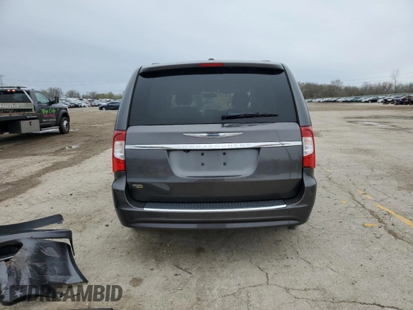 2016 Chrysler Town & Country Touring z VIN 2C4RC1CG1GR302345, wystawiony jako Copart lot #51787625 z przebiegiem 118 478 mil mil oraz Szkody całkowita. Historia ofert i sprzedaży dostępna na DreamBid. Obrazek 6.