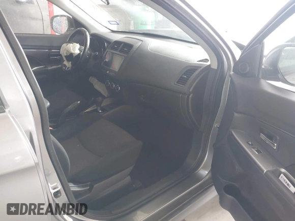 2019 Mitsubishi Outlander Sport SE 2.0 with VIN JA4AP4AUXKU005432, listed as a IAAI auction lot 41614553 with 1 mi miles. Bid and sale history available at carsss.com. Image 5.