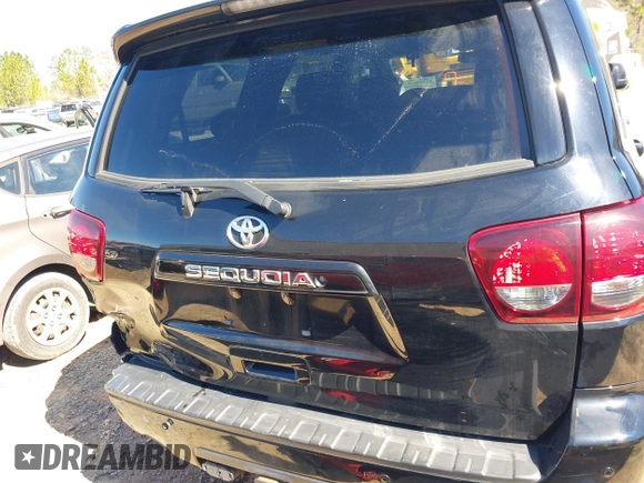 2018 Toyota Sequoia SR5 with VIN 5TDZY5G10JS070477, listed as a IAAI auction lot 41580635 with 70,764 mi miles. Bid and sale history available at carsss.com. Image 17.