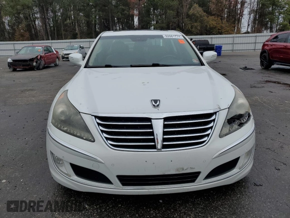 2013 Hyundai Equus Signature with VIN KMHGH4JH0DU065931, listed as a Copart auction lot 82661774 with 129,843 mi miles and Salvage title. Bid and sale history available at DreamBid. Image 5.