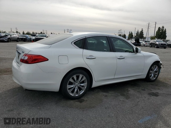 2013 Infiniti M with VIN JN1BY1AP6DM510258, listed as a Copart auction lot 84430924 with 136,641 mi miles and Salvage Title. Bid and sale history available at carsss.com. Image 3.