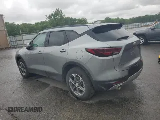 2024 Chevrolet Blazer LT z VIN 3GNKBJR42RS197992, wystawiony jako Copart lot #57789425 z przebiegiem 29 108 mil mil oraz Szkoda całkowita • Salvage title. Historia ofert i sprzedaży dostępna na DreamBid. Obrazek 2.