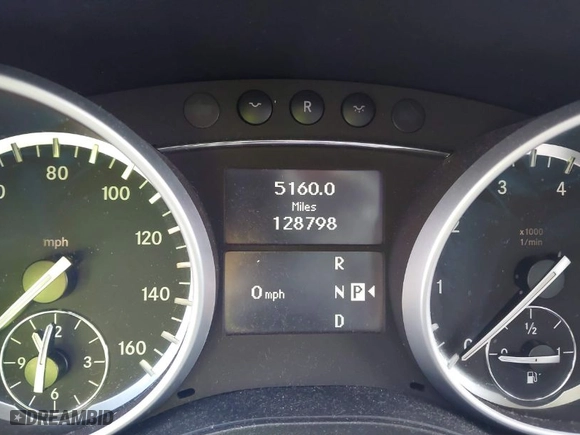2012 Mercedes-Benz GL-Class GL 550 with VIN 4JGBF8GE2CA767978, listed as a IAAI auction lot 41665139 with NaN miles. Bid and sale history available at carsss.com. Image 7.