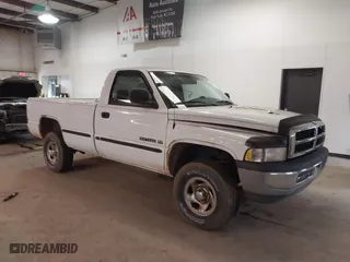 2001 Dodge Ram 1500 with VIN 1B7HF16YX1S771981, listed as a IAAI auction lot 41475390 with 1 mi miles. Bid and sale history available at carsss.com. Image 1.