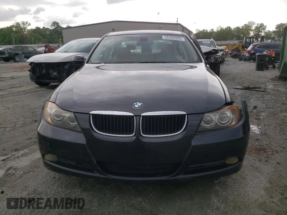 2006 BMW 3 Series 325i z VIN WBAVB135X6PT00316, wystawiony jako Copart lot #55392895 z przebiegiem Nie podano mil oraz Szkoda całkowita • Salvage title. Historia ofert i sprzedaży dostępna na DreamBid. Obrazek 5.