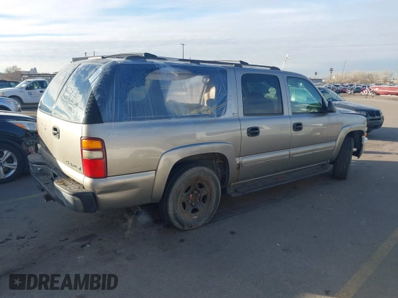 2000 Chevrolet Suburban LT with VIN 3GNFK16T5YG157999, listed as a IAAI auction lot 41720900 with 307,085 mi miles. Bid and sale history available at carsss.com. Image 4.
