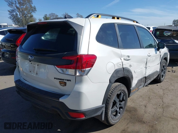 2024 Subaru Forester Wilderness with VIN JF2SKAJC5RH460952, listed as a IAAI auction lot 41719906 with 13,811 mi miles. Bid and sale history available at carsss.com. Image 4.