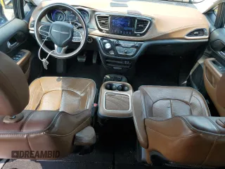 2017 Chrysler Pacifica Limited z VIN 2C4RC1GG8HR514994, wystawiony jako Copart lot #59932635 z przebiegiem 188 512 mil mil oraz Szkoda całkowita • Salvage title. Historia ofert i sprzedaży dostępna na DreamBid. Obrazek 8.