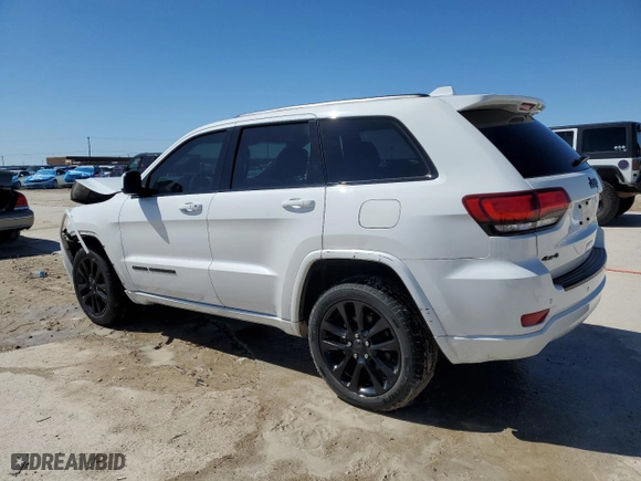 2018 Jeep Grand Cherokee Upland with VIN 1C4RJFAG1JC122269, listed as a Copart auction lot 48495425 with 111,074 mi miles and Salvage Title. Bid and sale history available at carsss.com. Image 2.