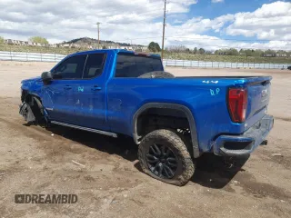 2023 GMC Sierra 1500 z VIN 1GTVUCE8XPZ279151, wystawiony jako Copart lot #53349085 z przebiegiem 41 378 mil mil oraz Szkoda całkowita • Salvage title. Historia ofert i sprzedaży dostępna na DreamBid. Obrazek 2.
