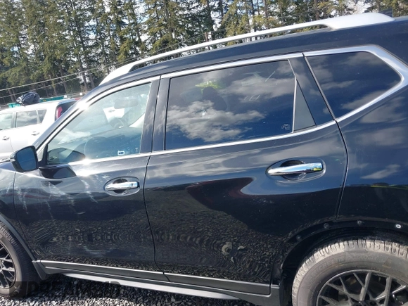2017 Nissan Rogue SL with VIN JN8AT2MT6HW402601, listed as a IAAI auction lot 41711670 with 87,057 mi miles and . Bid and sale history available at DreamBid. Image 15.