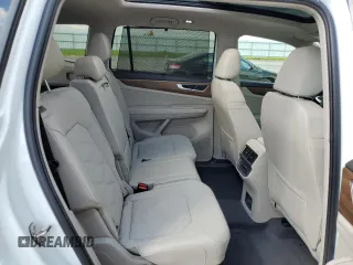 2024 Volkswagen Atlas SE with VIN 1V2KR2CA0RC551778, listed as a Copart auction lot 55583095 with 10,854 mi miles and Salvage title. Bid and sale history available at DreamBid. Image 10.