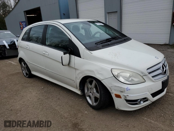 2011 Mercedes-Benz B 200 with VIN WDDFH3EB2BJ721616, listed as a Copart auction lot 77878044 with 142,731 mi miles and Clean Title. Bid and sale history available at DreamBid. Image 4.