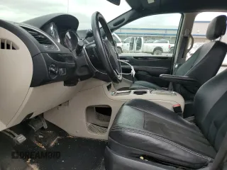 2019 Dodge Grand Caravan SXT with VIN 2C4RDGCG8KR512773, listed as a Copart auction lot 49854995 with 111,434 mi miles and Salvage Title. Bid and sale history available at DreamBid. Image 7.