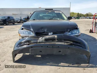 2002 Honda Accord SE with VIN 1HGCG56732A002169, listed as a Copart auction lot 53812025 with 178,387 mi miles and Clean title. Bid and sale history available at DreamBid. Image 5.