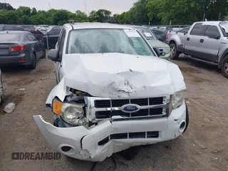 2008 Ford Escape XLS with VIN 1FMCU02Z58KA71929, listed as a IAAI auction lot 42612725 with 164,092 mi miles and . Bid and sale history available at DreamBid. Image 12.