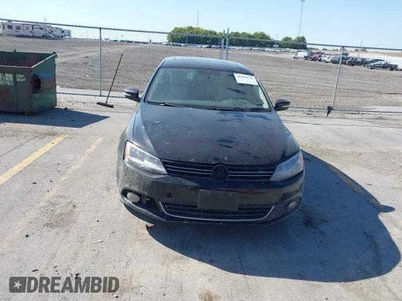 2012 Volkswagen Jetta Sedan SEL w/Sunroof with VIN 3VWLX7AJ2CM388825, listed as a IAAI auction lot 40490216 with 144,694 mi miles. Bid and sale history available at carsss.com. Image 6.