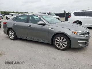 2017 Kia Optima LX z VIN 5XXGT4L34HG165031, wystawiony jako Copart lot #59993375 z przebiegiem 115 671 mil mil oraz Czysty tytuł • Clean title. Historia ofert i sprzedaży dostępna na DreamBid. Obrazek 4.