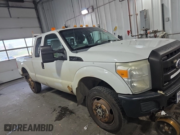 2011 Ford F-250 XL with VIN 1FT7X2B63BEC07690, listed as a IAAI auction lot 42827998 with 416,255 mi miles and . Bid and sale history available at DreamBid. Image 7.
