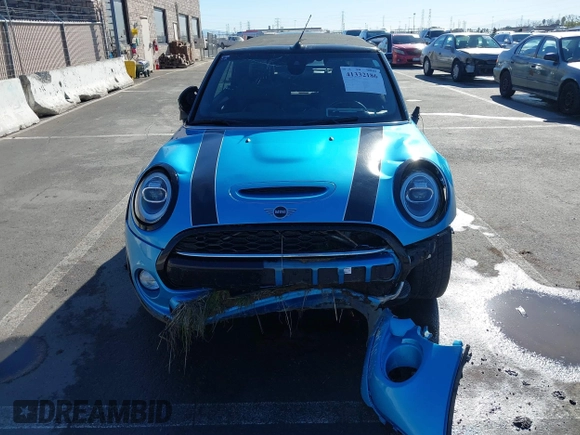 2019 MINI Convertible Cooper S with VIN WMWWG9C50K3J31011, listed as a IAAI auction lot 41332186 with 82,105 mi miles. Bid and sale history available at carsss.com. Image 12.