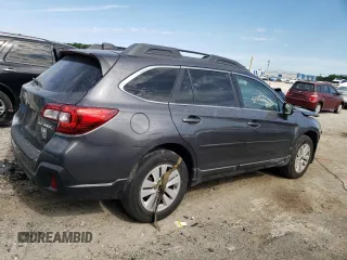 2018 Subaru Outback Premium z VIN 4S4BSAFC8J3229189, wystawiony jako Copart lot #57778935 z przebiegiem 78 830 mil mil oraz Szkoda całkowita • Salvage title. Historia ofert i sprzedaży dostępna na DreamBid. Obrazek 3.