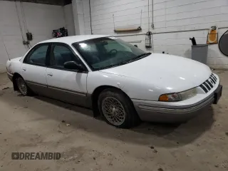 1993 Chrysler Concorde z VIN 2C3EL56T1PH575522, wystawiony jako Copart lot #82903344 z przebiegiem 175 657 mil mil oraz Tytuł czysty. Historia ofert i sprzedaży dostępna na DreamBid. Obrazek 4.