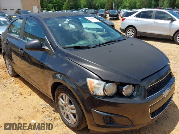 2014 Chevrolet Sonic LT с VIN 1G1JC5SH3E4139348, выставлен на аукционе IAAI как лот 42336984 с пробегом Не указан миль и . История ставок и продаж доступна на DreamBid. Изображение 1.
