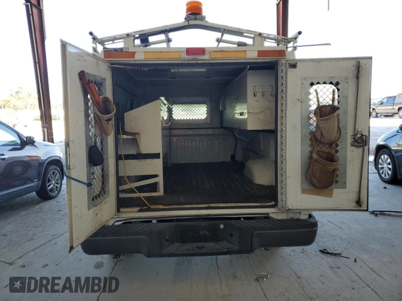 2010 Ford F-150 XL with VIN 1FTMF1CW9AKA46583, listed as a Copart auction lot 82079614 with 118,374 mi miles and Clean title. Bid and sale history available at DreamBid. Image 10.