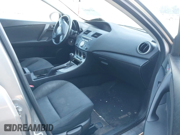 2010 Mazda 3 i Sport z VIN JM1BL1SF9A1219140, wystawiony jako IAAI lot #42246531 z przebiegiem 196 512 mil mil oraz . Historia ofert i sprzedaży dostępna na DreamBid. Obrazek 5.