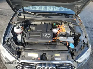 2017 Audi A3 e-tron Sportback Premium z VIN WAUUPBFF0HA079113, wystawiony jako Copart lot #78683724 z przebiegiem 88 788 mil mil oraz Szkoda całkowita • Salvage title. Historia ofert i sprzedaży dostępna na DreamBid. Obrazek 11.
