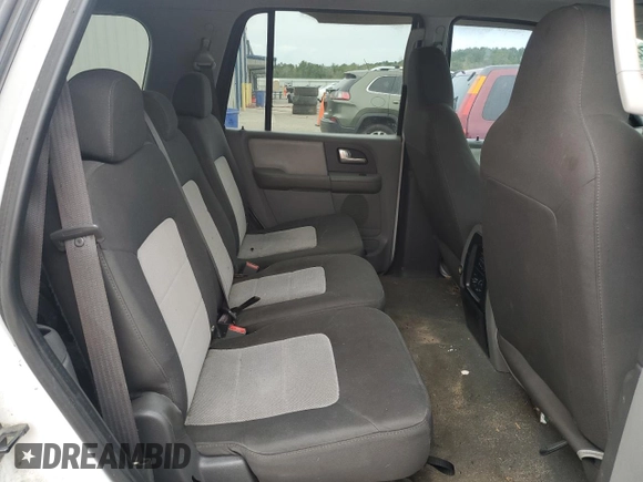 2004 Ford Expedition XLT with VIN 1FMPU16W84LA94570, listed as a Copart auction lot 70442774 with 254,932 mi miles and Salvage Title. Bid and sale history available at carsss.com. Image 11.