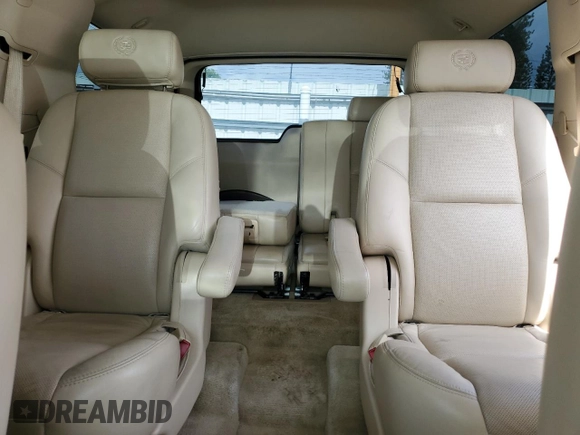2008 Cadillac Escalade z VIN 1GYEC63868R184475, wystawiony jako Copart lot #60512555 z przebiegiem 202 720 mil mil oraz Szkoda całkowita • Salvage title. Historia ofert i sprzedaży dostępna na DreamBid. Obrazek 10.