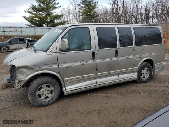 2003 GMC Savana Cargo Van YF7 Upfitter with VIN 1GDFH15T431193145, listed as a Copart auction lot 82860714 with 259,622 mi miles and Clean Title. Bid and sale history available at carsss.com. Image 1.