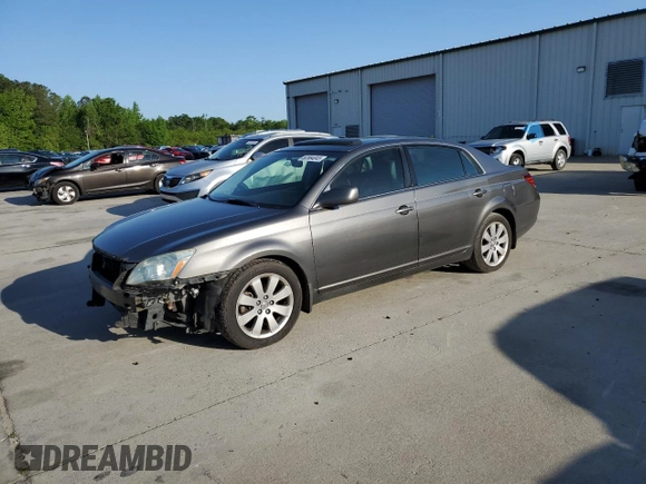 2006 Toyota Avalon XL with VIN 4T1BK36B56U163897, listed as a Copart auction lot 52884045 with 194,995 mi miles and Salvage Title. Bid and sale history available at DreamBid. Image 1.