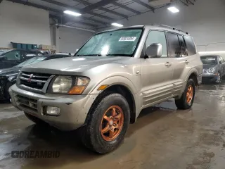 2001 Mitsubishi Montero Limited z VIN JA4MW51R71J038583, wystawiony jako Copart lot #83024384 z przebiegiem 157 538 mil mil oraz Szkody całkowita. Historia ofert i sprzedaży dostępna na DreamBid. Obrazek 1.