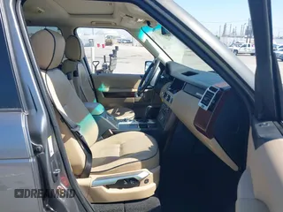 2007 Land Rover Range Rover HSE z VIN SALME15427A246341, wystawiony jako IAAI lot #42224372 z przebiegiem 209 471 mil mil oraz . Historia ofert i sprzedaży dostępna na DreamBid. Obrazek 5.