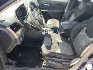 2015 Jeep Cherokee Sport с VIN 1C4PJLAB5FW695241, выставлен на аукционе Copart как лот 60779715 с пробегом 87 272 миль миль и Списание • Salvage title. История ставок и продаж доступна на DreamBid. Изображение 7.