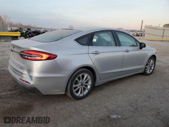 2019 Ford Fusion SE with VIN 3FA6P0LU9KR242136, listed as a Copart auction lot 85002604 with 108,653 mi miles and Salvage Title. Bid and sale history available at DreamBid. Image 3.