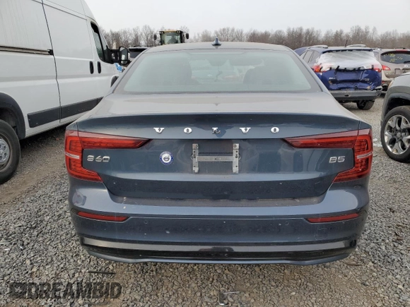 2024 Volvo S60 Plus Dark Theme z VIN 7JRL12FL9RG308054, wystawiony jako Copart lot #87840475 z przebiegiem 11 680 mil mil oraz Szkoda całkowita • Salvage title. Historia ofert i sprzedaży dostępna na DreamBid. Obrazek 6.