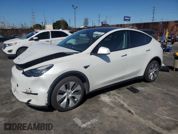 2022 Tesla Model Y Long Range with VIN 7SAYGDEE8NF340096, listed as a Copart auction lot 49357995 with 40,320 mi miles and Salvage Title. Bid and sale history available at carsss.com. Image 1.